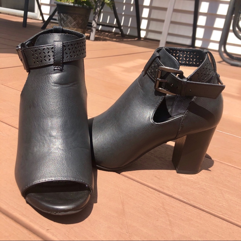 Cute Black Peep-Toe, 3 1/2” Heal Ankle Booties